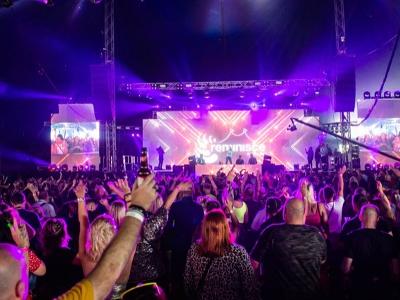 Crowd watching an act at Reminisce Festival