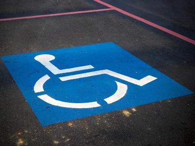 A wheelchair parking icon