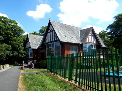 Thatto Heath Library