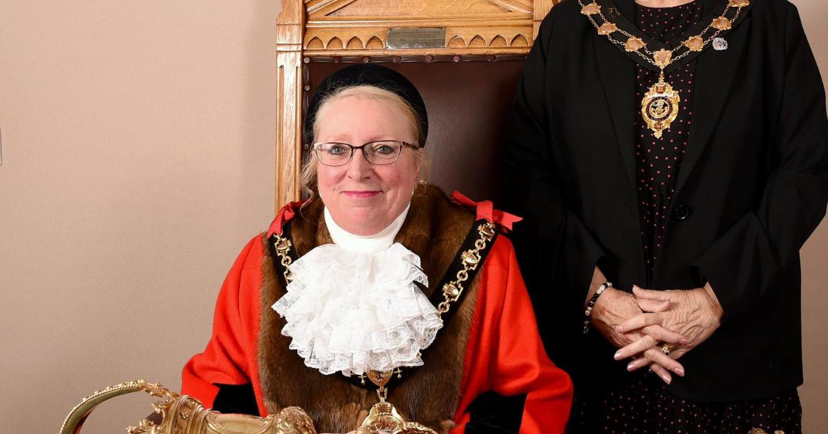 Councillor Lynn Clarke named Mayor of St Helens Borough - St Helens ...