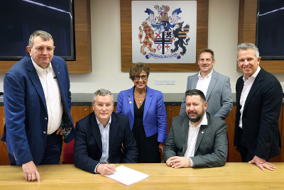 Councillor Richard McCauley, Cabinet Member - Inclusive Growth & Regeneration, St Helens Borough Council; Graham Dodd, Managing Director, Development - UK & Ireland, Hilton; Kath O'Dwyer,  Chief Executive, St Helens Borough Council; Councillor Anthony Bur